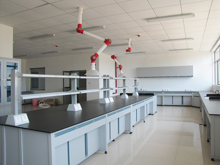 臺、萬向吸收罩